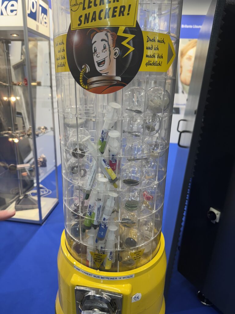 Formnext 2024 第二天:站起来 - 3D打印行业资讯网 1 Img 6917 formnext 2024 第二天:站起来 - 3d打印行业资讯网