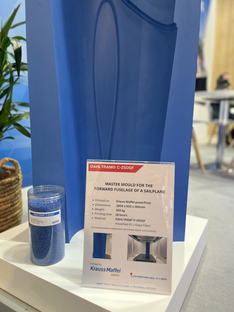 Airtech 将为 KraussMaffei 大幅面 3D 打印机供应材料 - 3D打印行业资讯网 1 Airtech KraussMaffei 4 Airtech 将为 KraussMaffei 大幅面 3D 打印机供应材料 - 3D打印行业资讯网