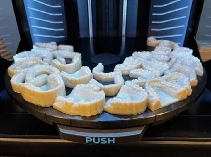 Stratasys Dobson Orthodontic Laboratory 3D -Tobate财务结果：Stratasys始于2025年，现金新鲜，策略很难捕获-3dprint.com