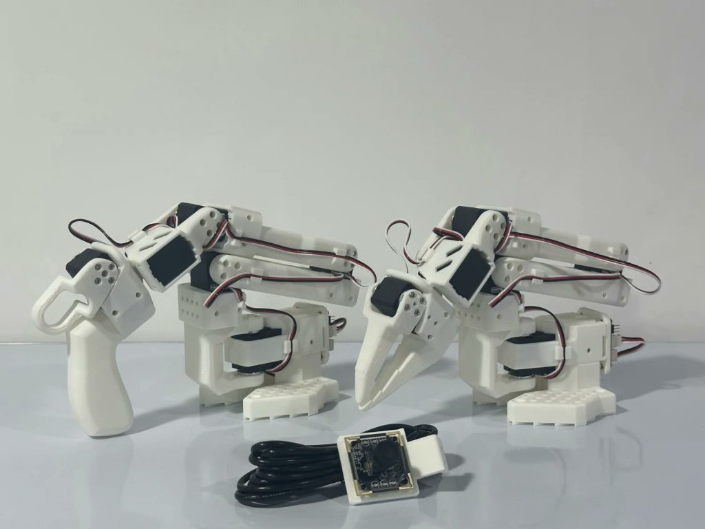 AI和3d -toy的拥抱 - 3D打印行业资讯网 1 So-Arm101机器人的手。照片通过:请参阅Studio。