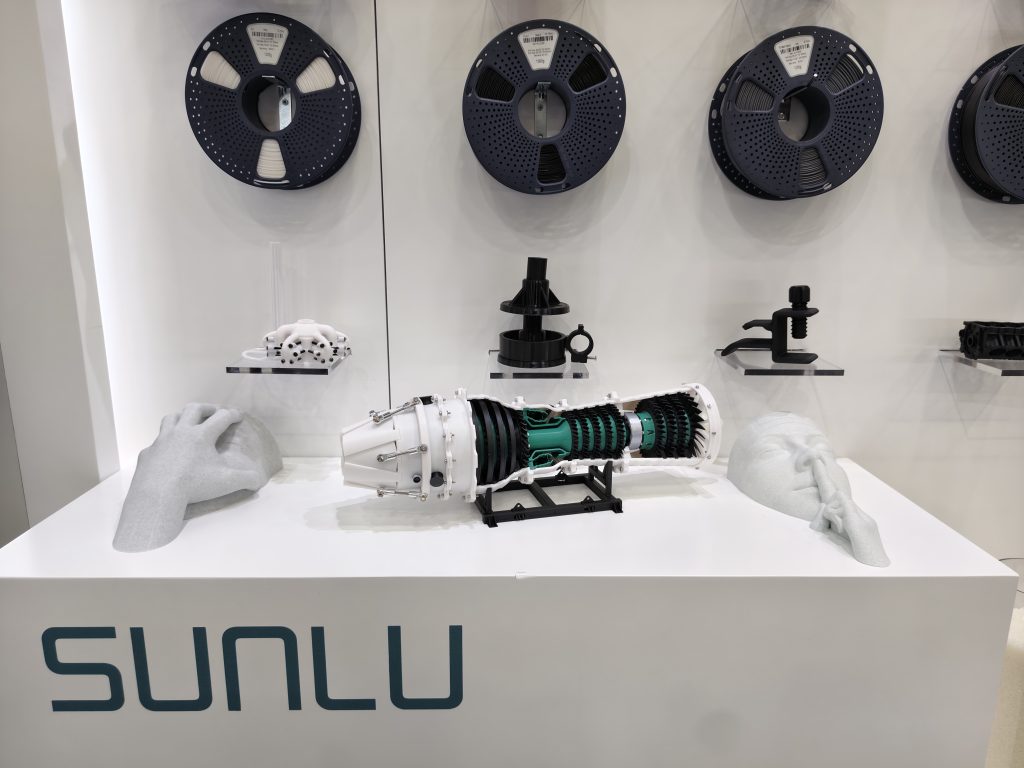 Sunlu在Rapid + TCT 20 ...上揭示了新线程和Filadira。 1 该公司在工业材料和干燥方面的决策中首次亮相。通过Sunlu的照片。