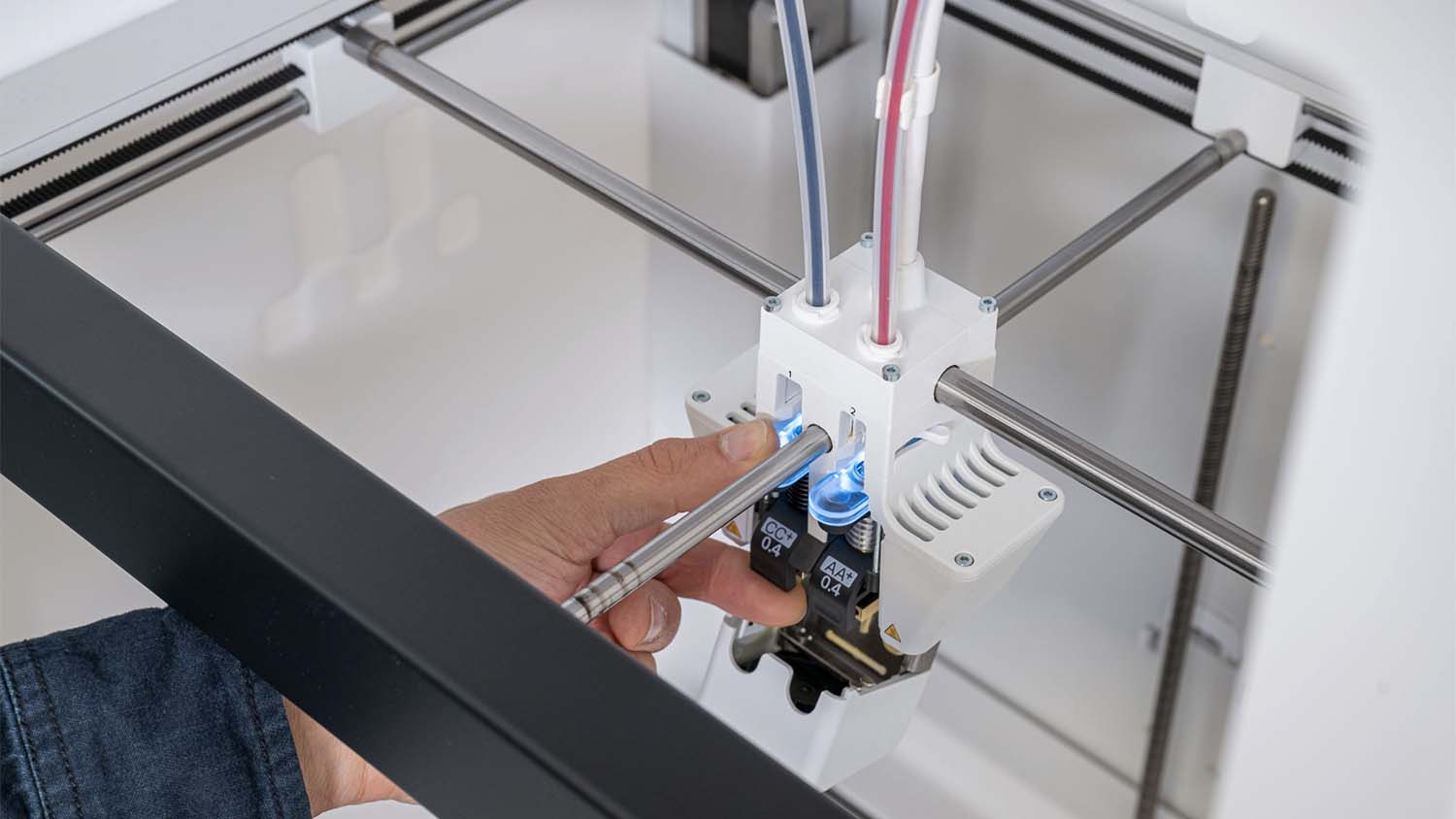 Ultimaker S8 RECHRGES桌面3D -Forgot与新电子产品 - 3D打印行业资讯网 1 Ultiimaker-S8二键头