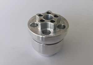 920e817002fa1d49ad09f926b166eed4 赣州数控加工实木家具，对比传统工艺优势在哪？这3点太关键！