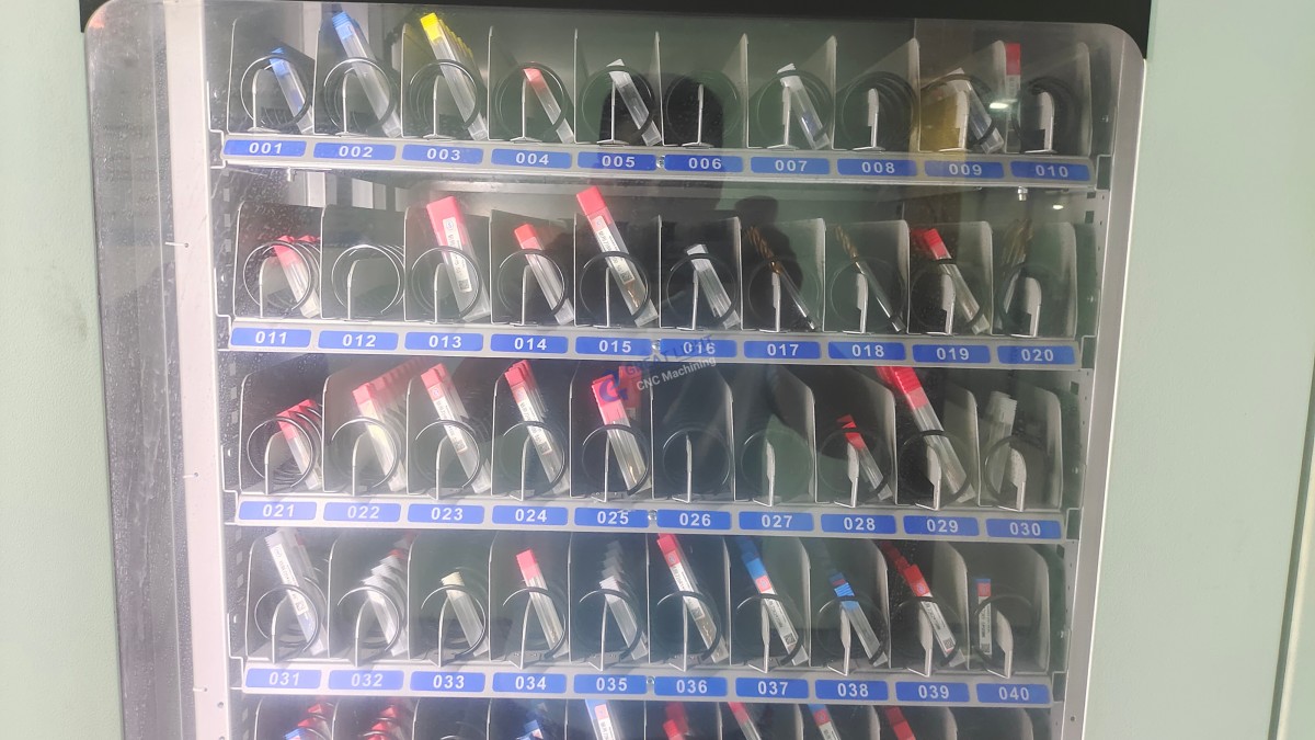 99bc568b09b30557685c1cd30e27ab14 数控折弯机加工精度提升秘诀大揭秘！