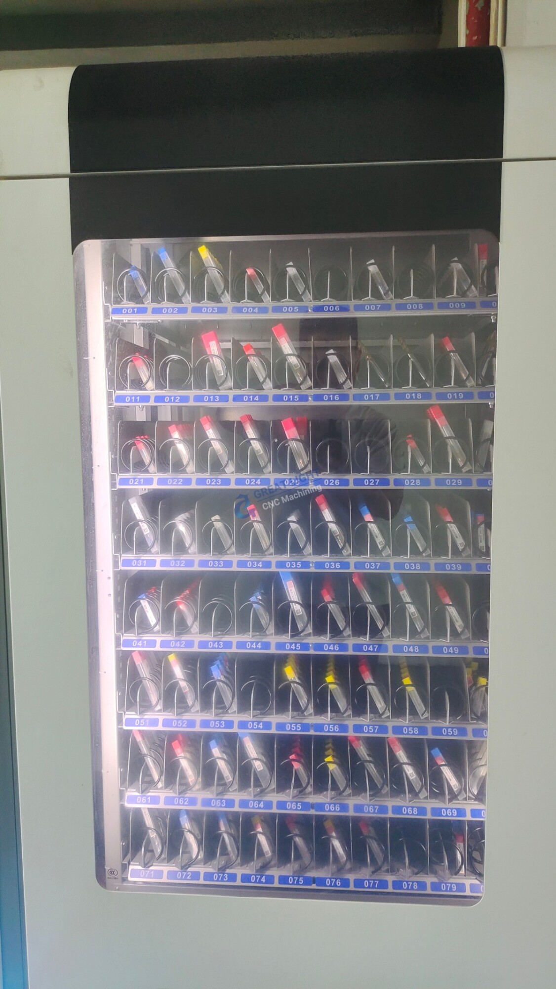 9ecf32307ca18954274bc18222d8090f scaled 数控刀加工硬币：1分钟见证奇迹