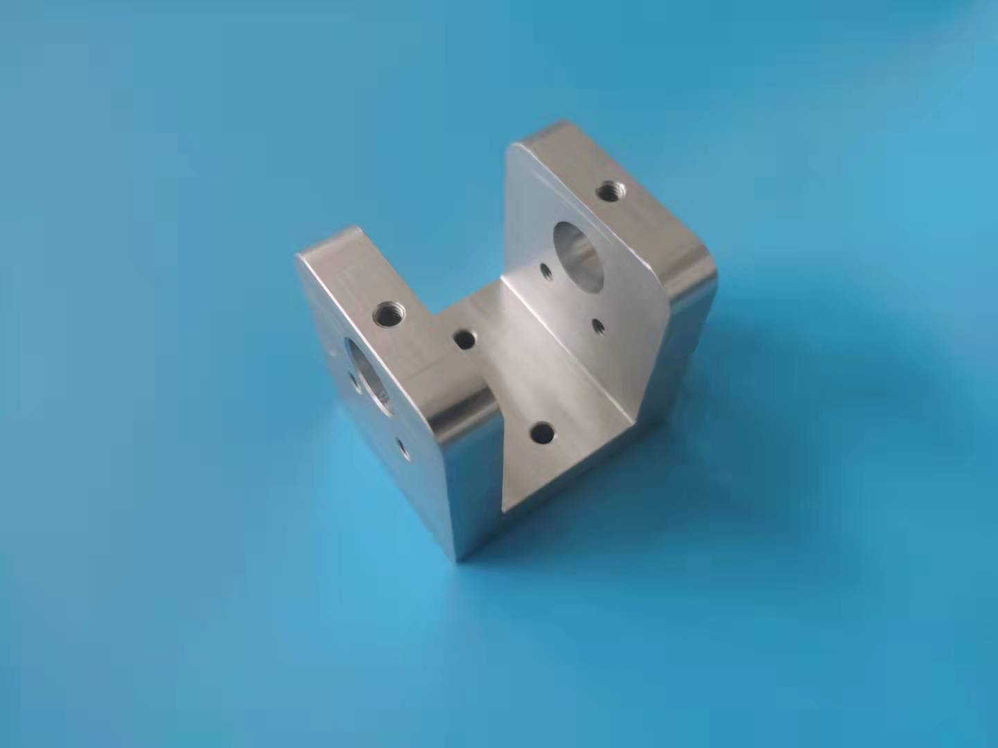 a9d96c03f9098b57c27940f11a331ad0 想找卧式数控加工中心电话？这几个渠道别错过！