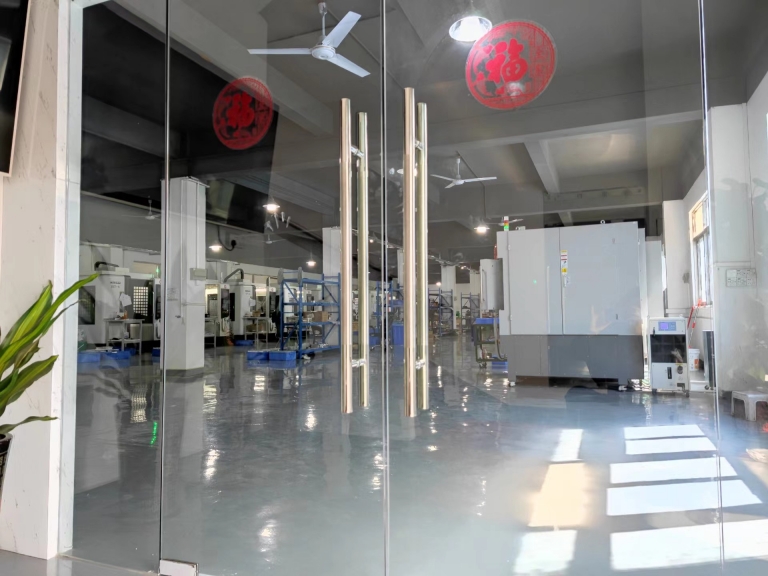 d30b687f5bef3213e2c4f79826178fc3 数控车床揭秘：葫芦加工全流程图解，你见过吗？