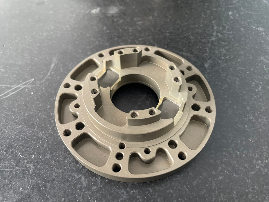 da4617d740673bfaa4ce1c1364abe010 数控跑车加工：普通人也能懂的加工秘密？